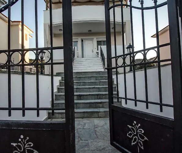 Butterfly Estates Maritsa Rhodes * Παστίδα