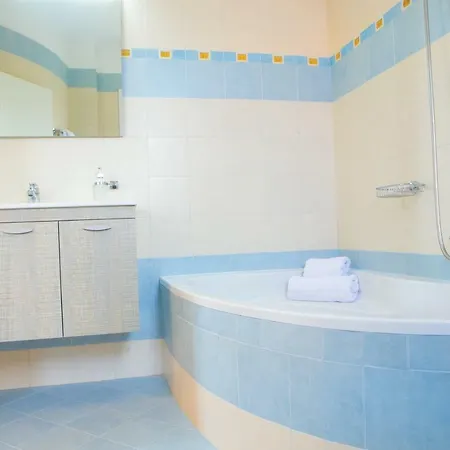 Butterfly Estates Maritsa Rhodes Пастида